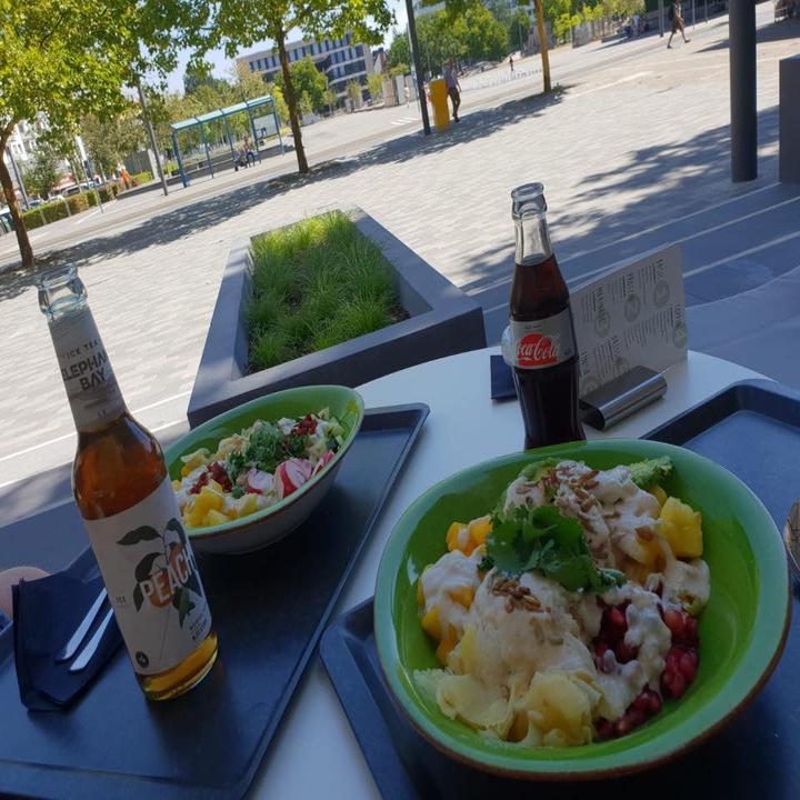 Green Bowl Poke & Coffee